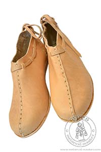  - Medieval Market, Tips of these viking shoes are pointed