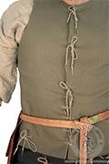 Late medieval vest - Medieval Market, The two upper ones are fixed pointwise, while the third, lower one, fastens the peplum and the waist