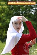 Średniowieczna owalna nałęczka - Medieval Market, Delicate and airy kerchief for a woman